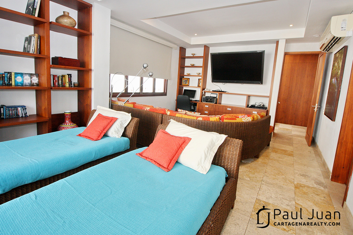 Majestic colonial ambiance apartment